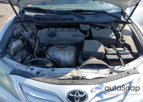 2010 Toyota Camry Le z USA, uszkodzony, nr VIN 4T1BF3EK1AU548887